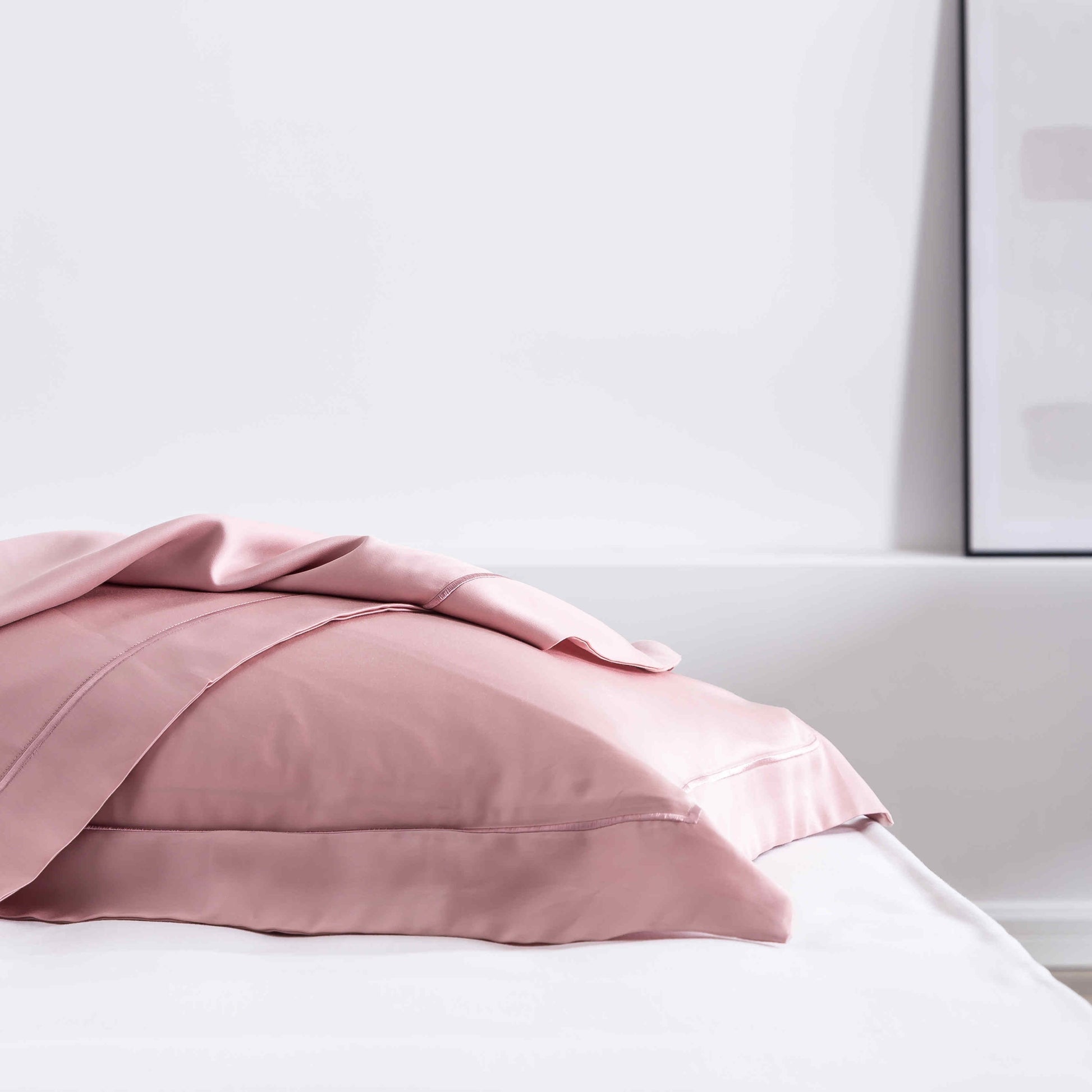 Elegant Silk Bedding Set - Homio Decor