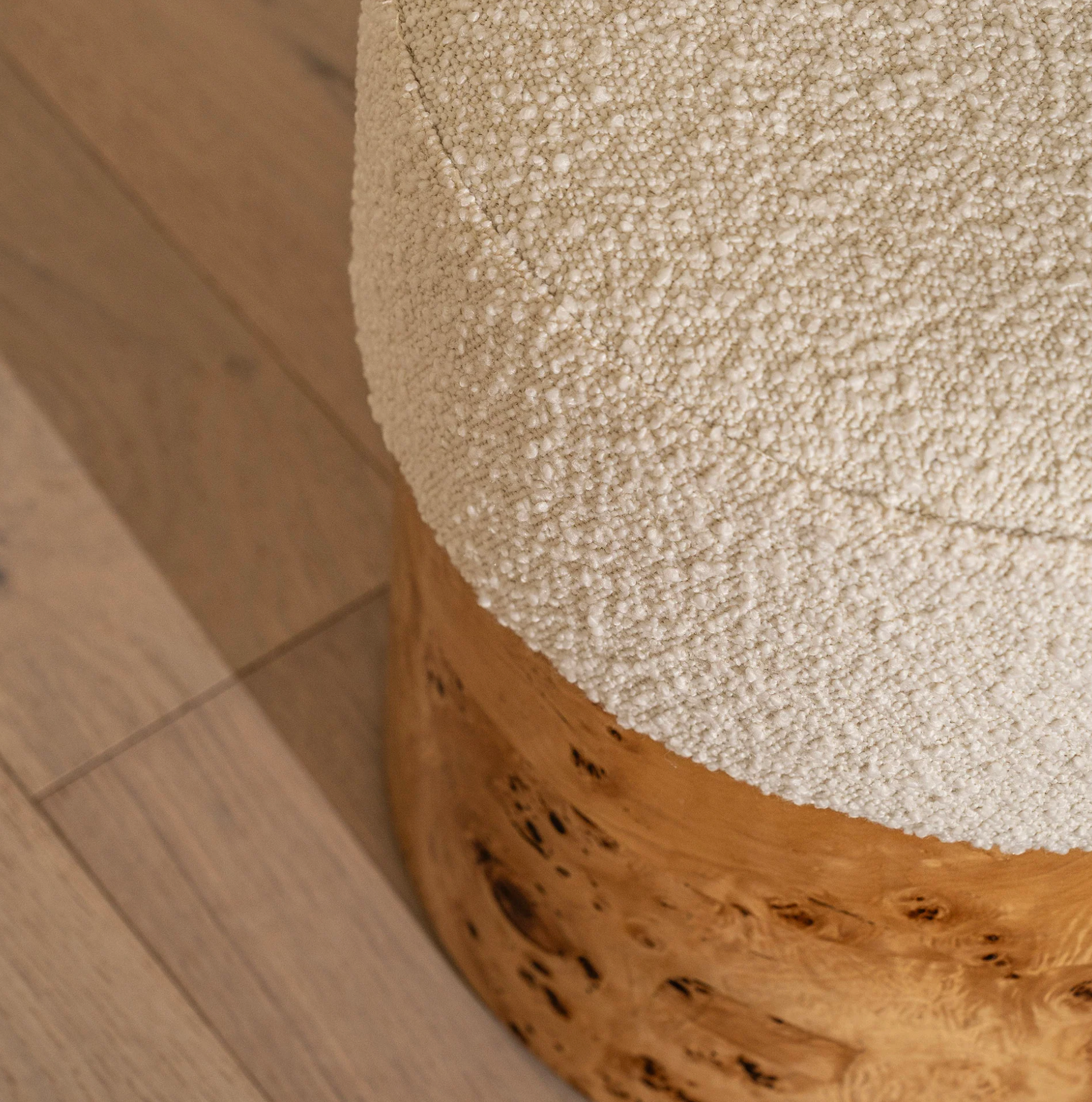 Homio Decor Burlwood & Boucle Stool