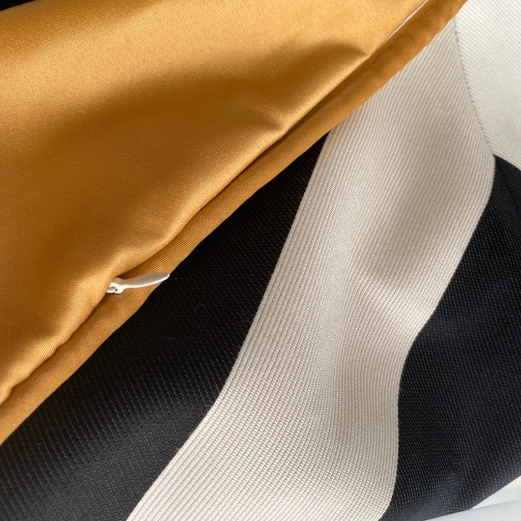 Black Wave Pillowcase - Homio Decor
