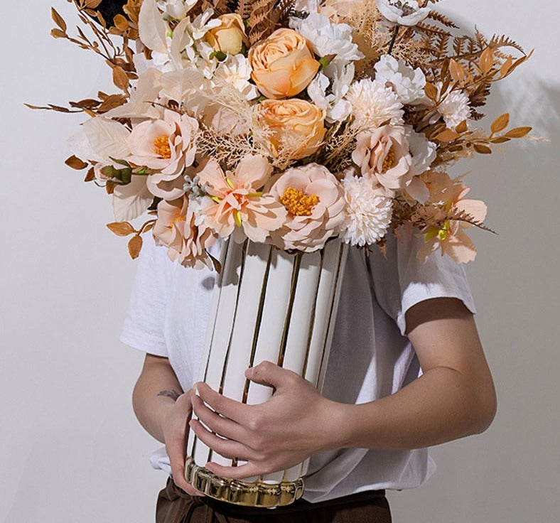 Luxury Gilded Ceramic Vase - Homio Decor