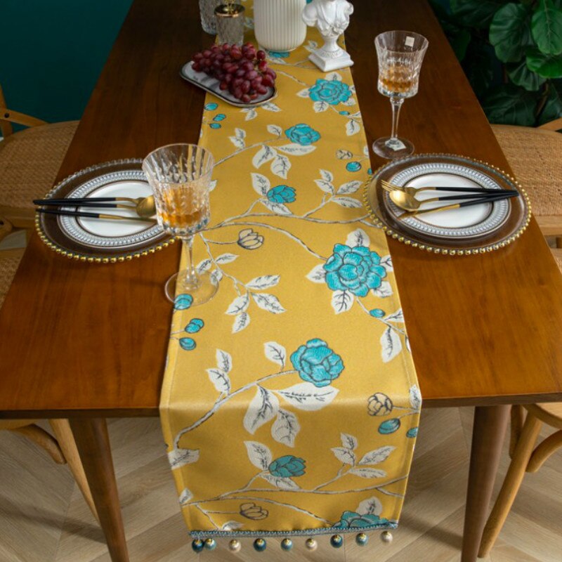 Luxury Flora Leaf Table Runner - Homio Decor