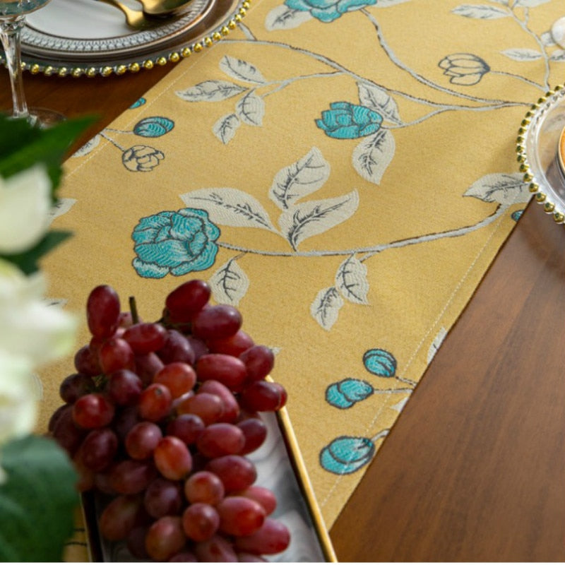 Luxury Flora Leaf Table Runner - Homio Decor